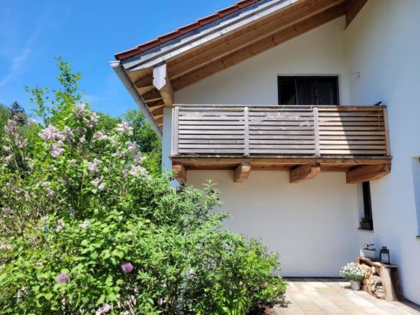 Familienfreundliche Grosszuegige Ferienwohnung Schlierachwelle Zwischen Schliersee Und Tegernsee Hausham Exterior photo